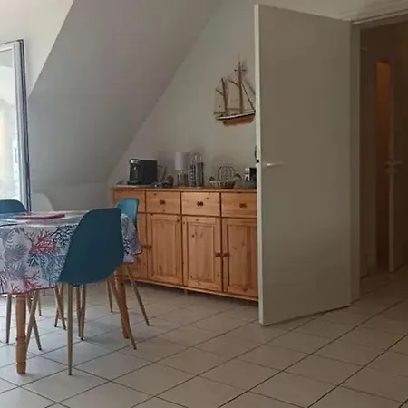 Le Croisic: 2 Pieces Avec Parking Prive A 5 Min De La - Fr-1-843-29 *