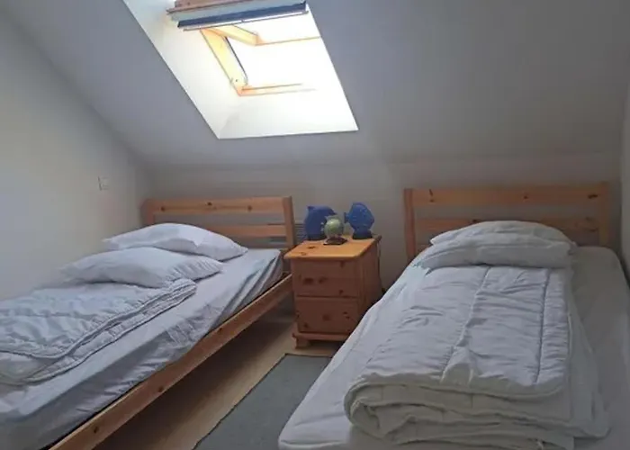 Appartement Le Croisic: 2 Pieces Avec Parking Prive A 5 Min De La - Fr-1-843-29